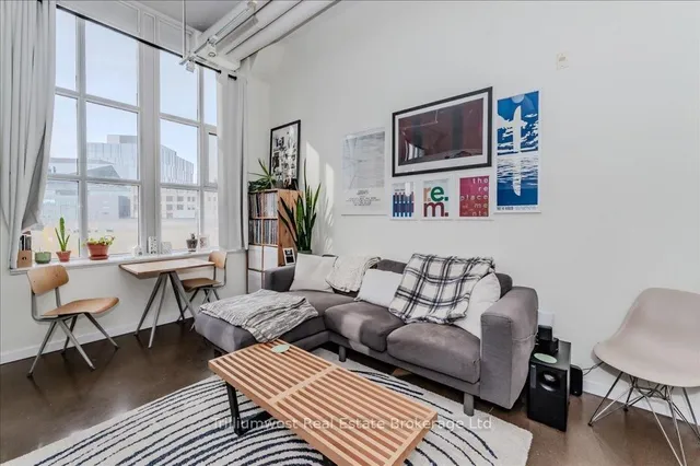 Additional property image - 410 King St Unit 222