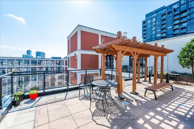 Additional property image - 410 King St Unit 222