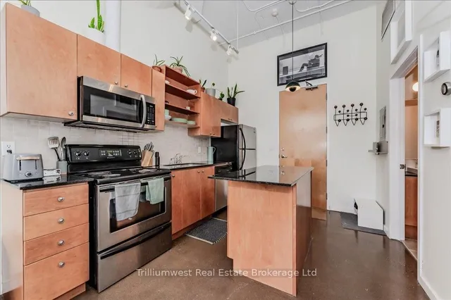Additional property image - 410 King St Unit 222