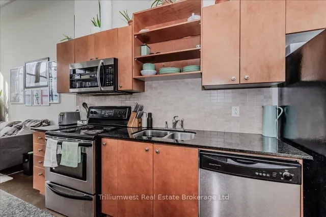 Additional property image - 410 King St Unit 222