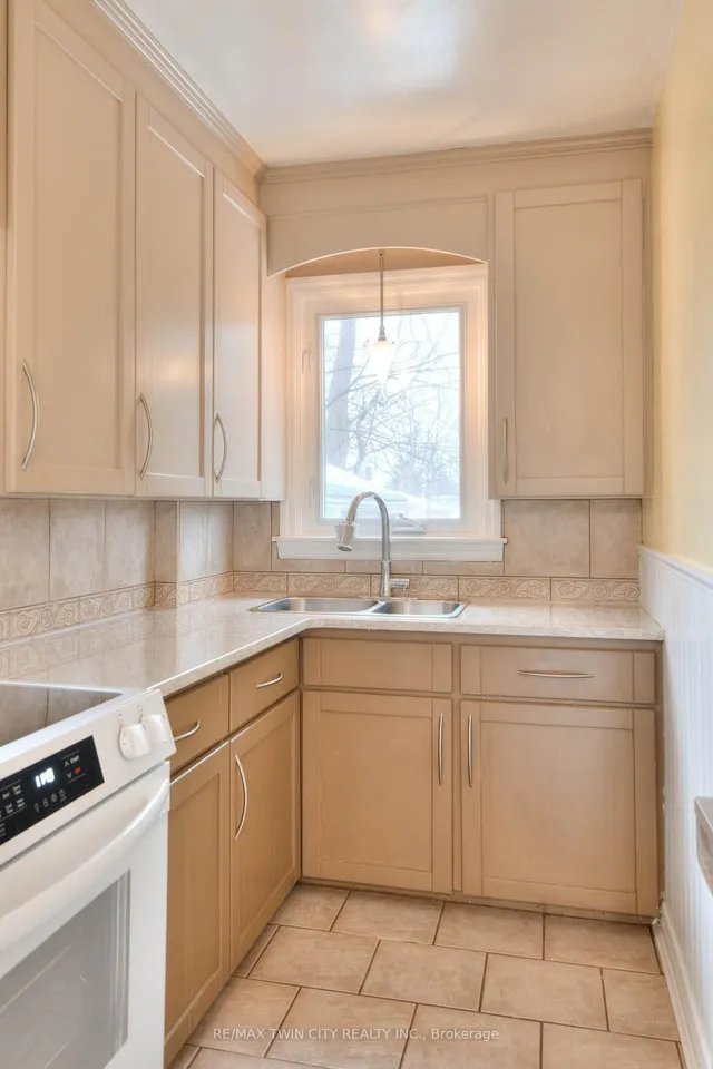 Additional property image - 12 Barclay Ave