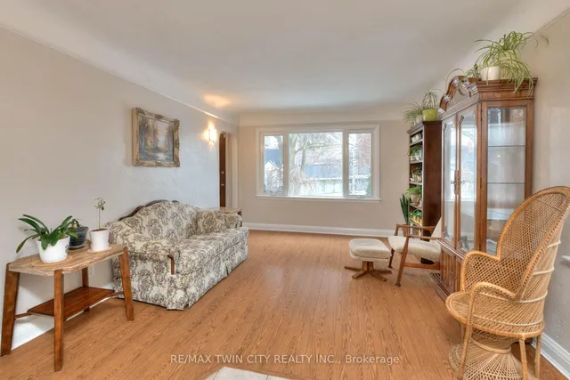 Additional property image - 12 Barclay Ave