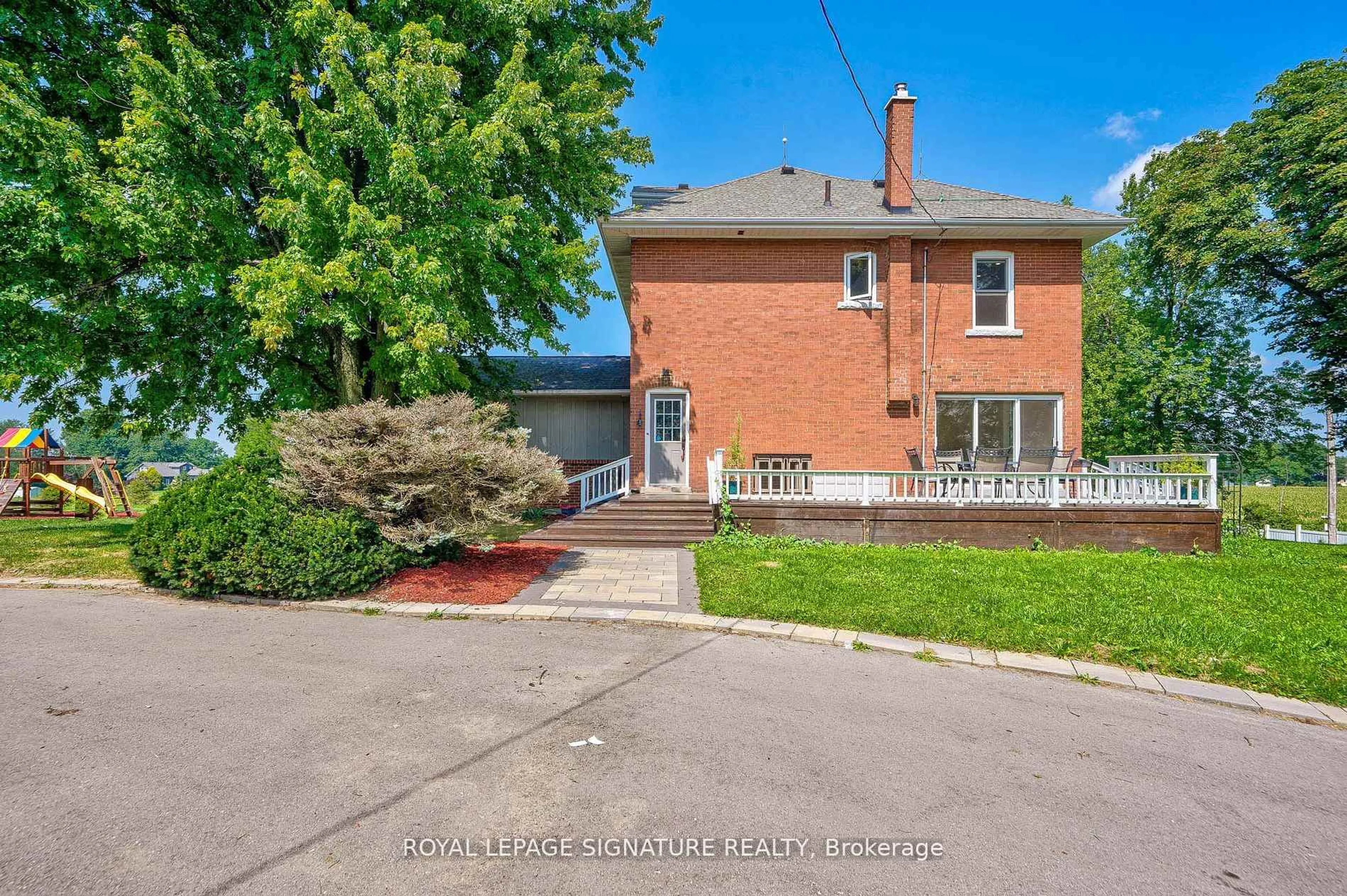 Home with brick exterior material, street for 424 8th Concession Rd, Hamilton Ontario L0P 1B0