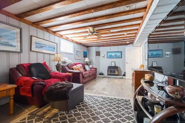 Additional property image - 773 Queensdale Ave