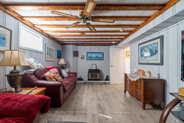 Additional property image - 773 Queensdale Ave