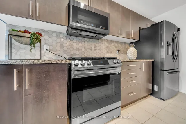 Additional property image - 87 Woodedge Circ