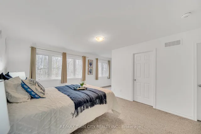 Additional property image - 87 Woodedge Circ