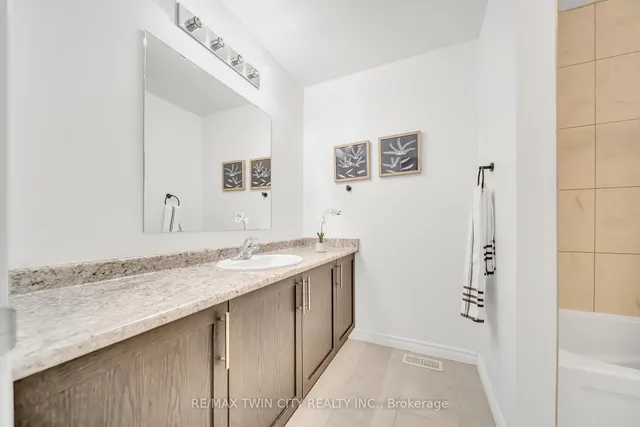 Additional property image - 87 Woodedge Circ