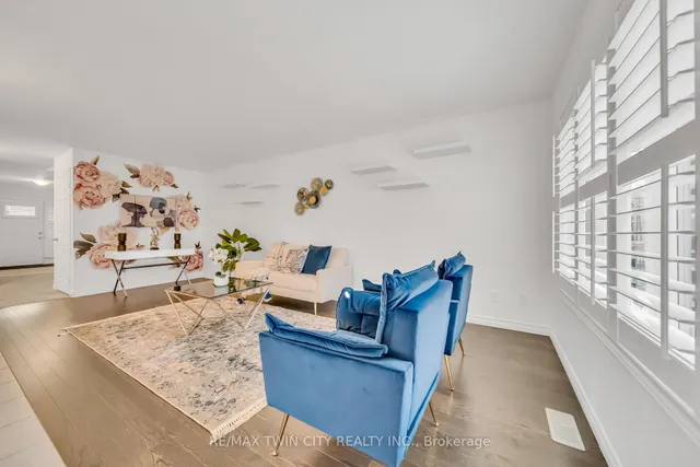 Additional property image - 87 Woodedge Circ