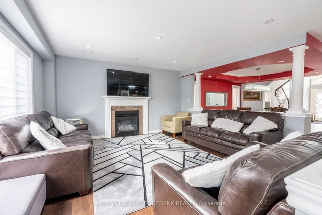 Additional property image - 36 Showcase Dr
