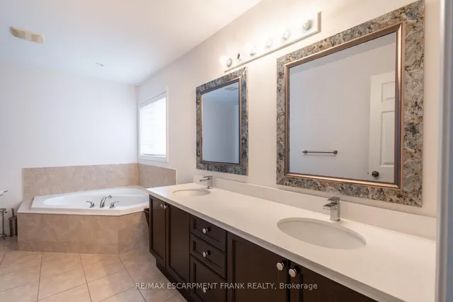 Additional property image - 36 Showcase Dr