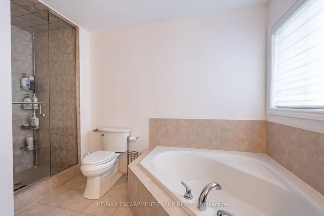 Additional property image - 36 Showcase Dr