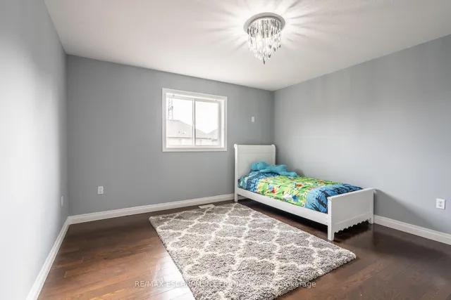 Additional property image - 36 Showcase Dr