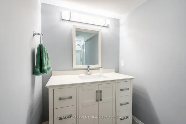 Additional property image - 36 Showcase Dr