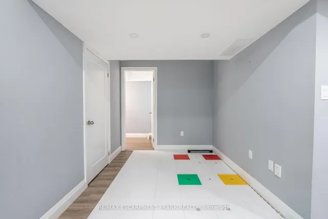 Additional property image - 36 Showcase Dr