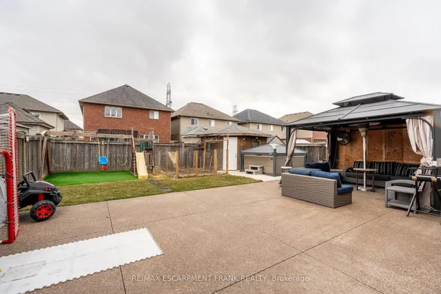 Additional property image - 36 Showcase Dr