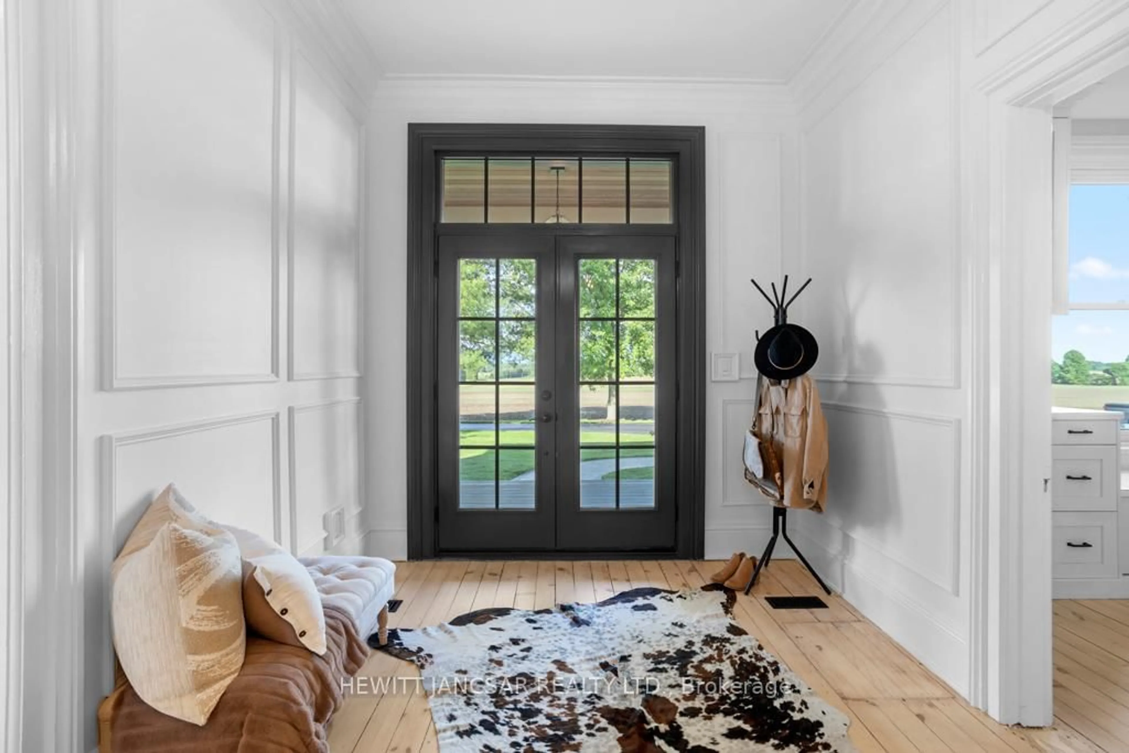 Indoor entryway for 825946 Township Road 8 Rd, Blandford-Blenheim Ontario N0J 1M0