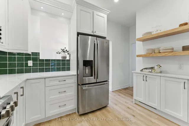 Additional property image - 50 HARVEY St