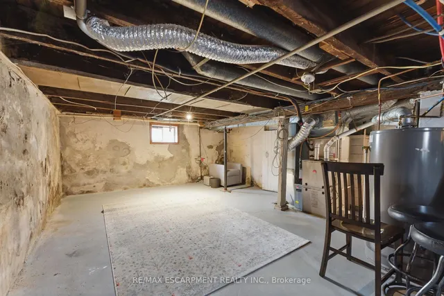 Additional property image - 50 HARVEY St