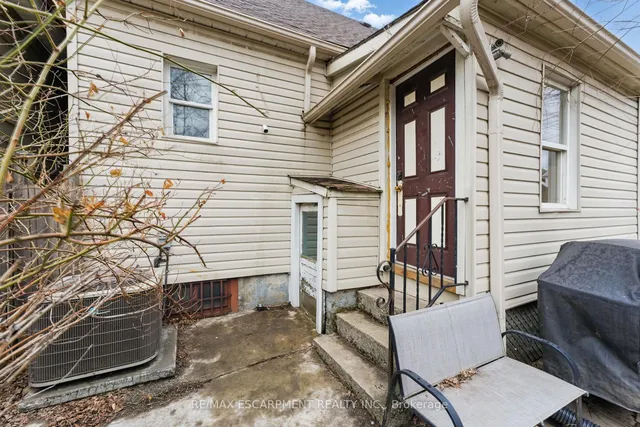 Additional property image - 50 HARVEY St