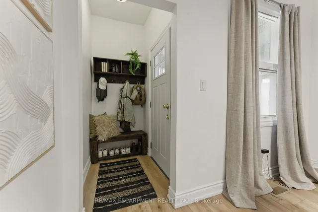 Additional property image - 50 HARVEY St
