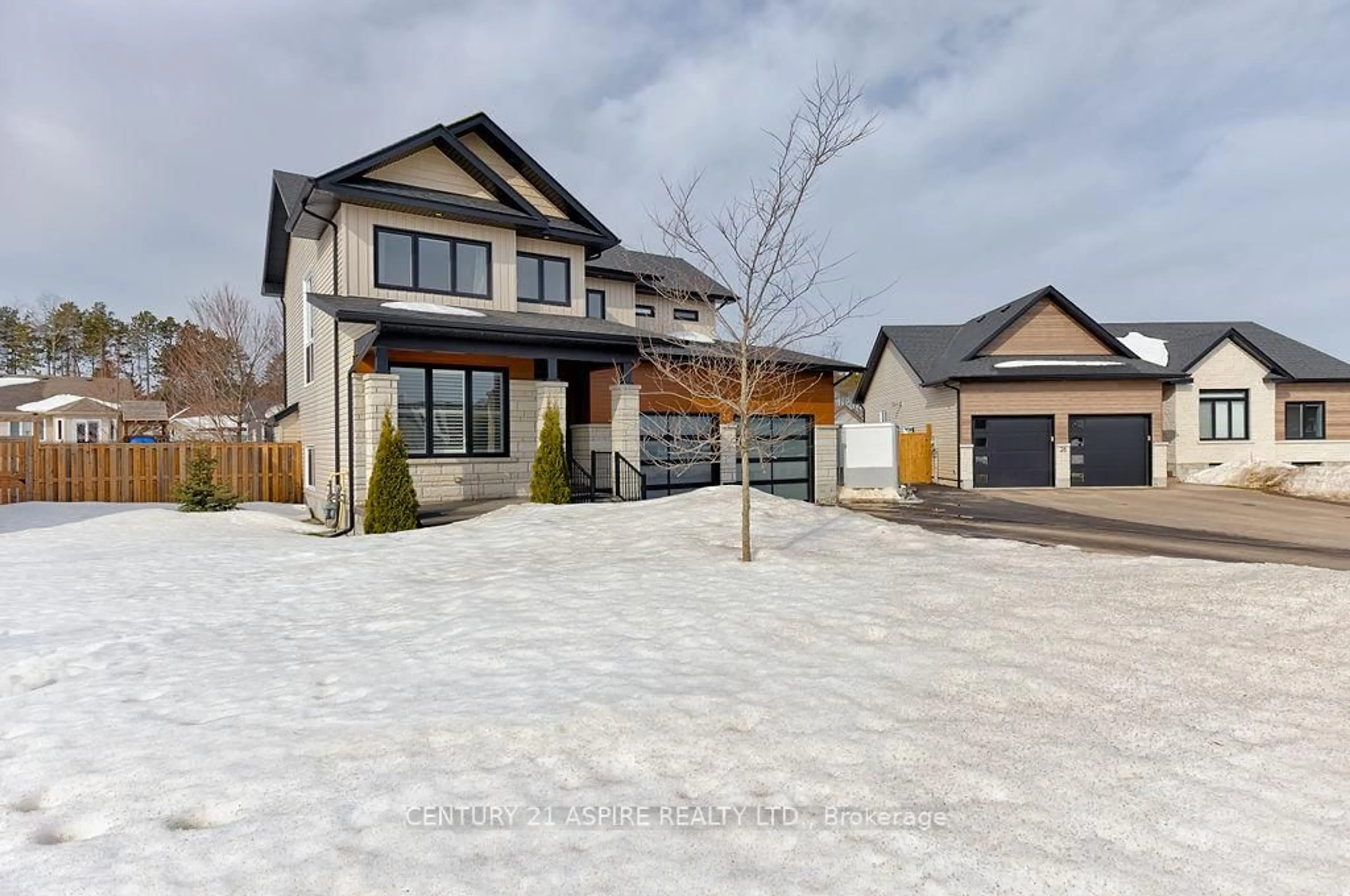 A pic from outside/outdoor area/front of a property/back of a property/a pic from drone, street for 30 Liam St, Petawawa Ontario K8H 0G6