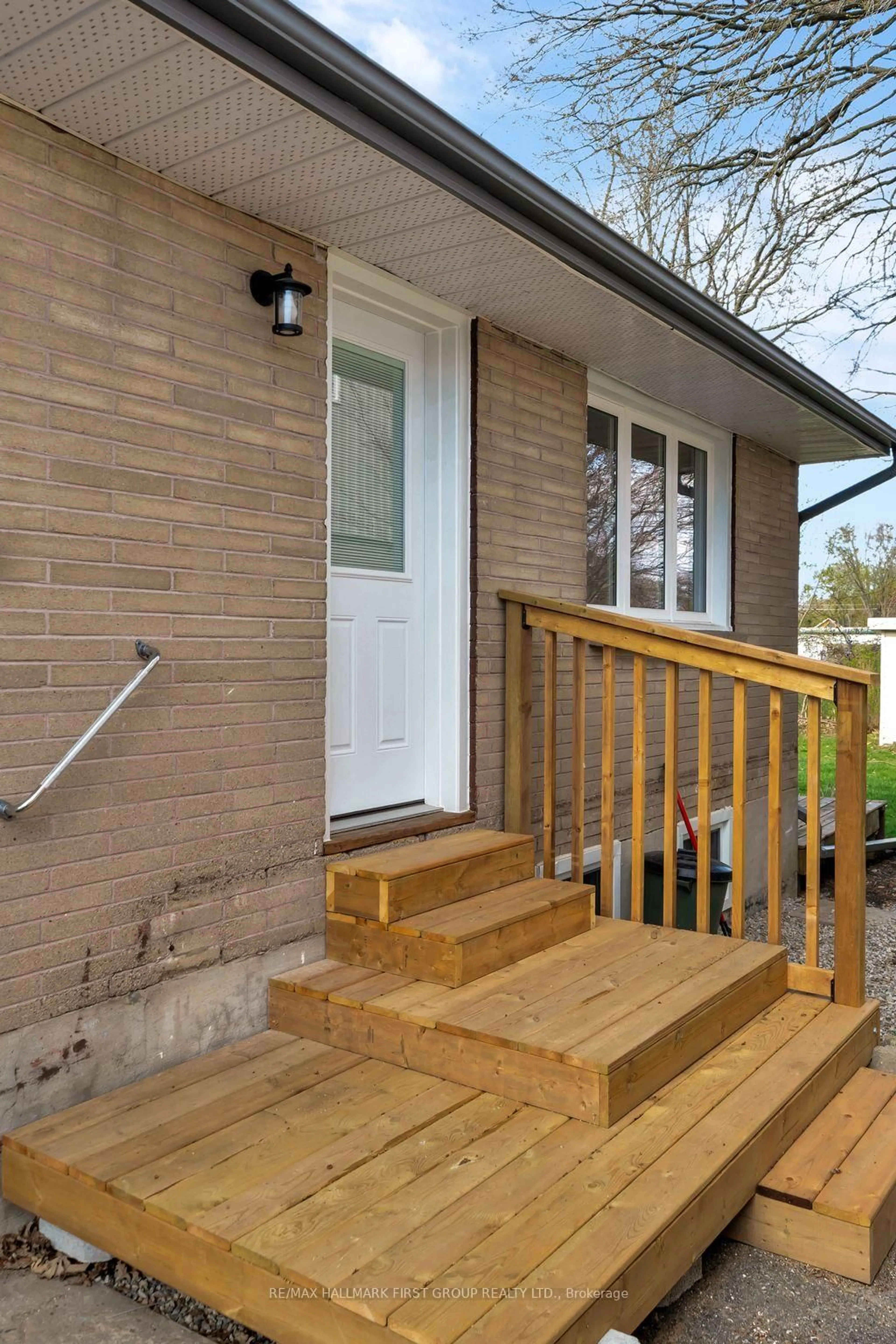 Home with vinyl exterior material, street for 78 Golfdale Rd, Belleville Ontario K8N 4A7