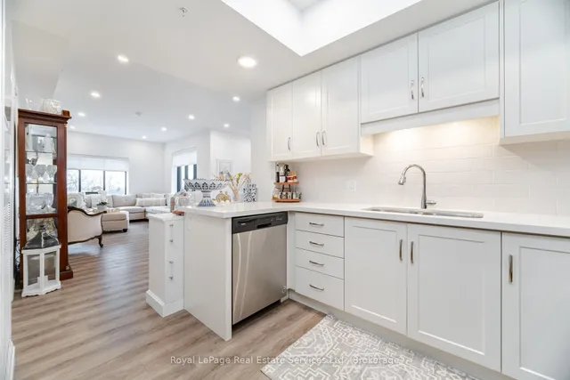 Additional property image - 30 Hamilton St Unit 205