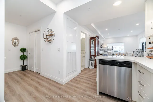Additional property image - 30 Hamilton St Unit 205