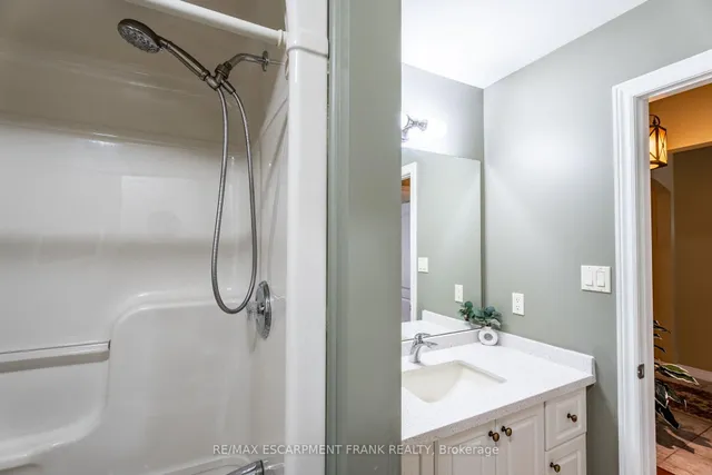 Additional property image - 345 Southcote Rd