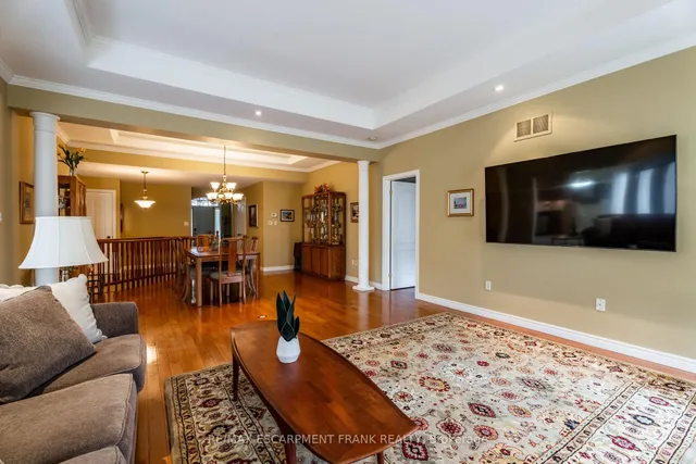 Additional property image - 345 Southcote Rd