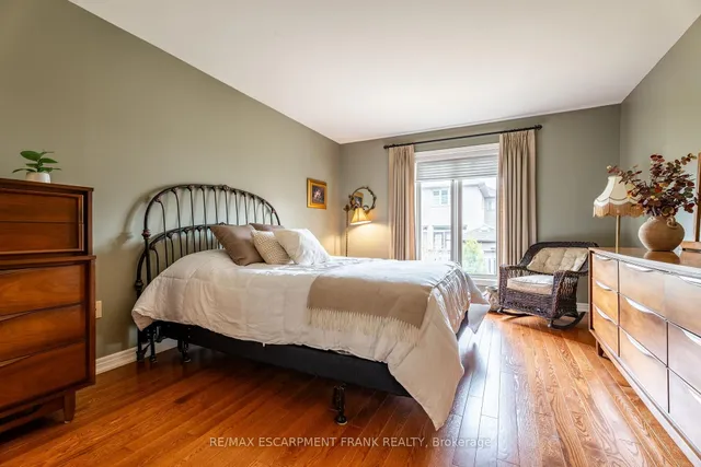 Additional property image - 345 Southcote Rd