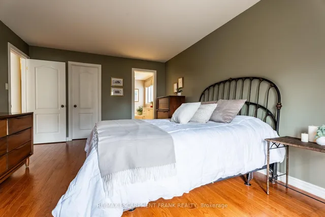 Additional property image - 345 Southcote Rd