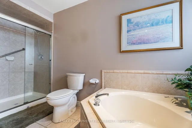 Additional property image - 345 Southcote Rd