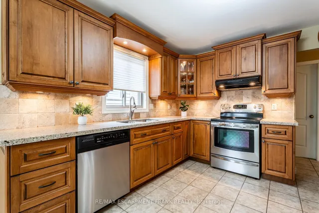 Additional property image - 345 Southcote Rd