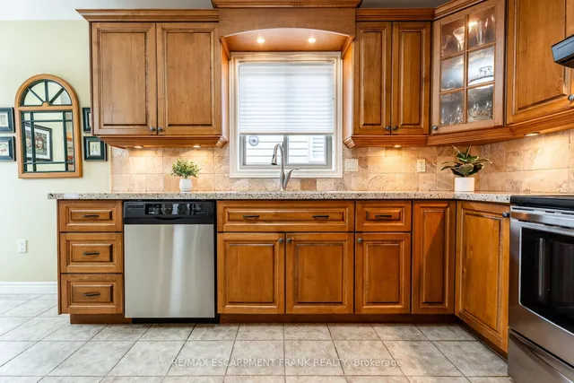 Additional property image - 345 Southcote Rd