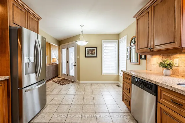 Additional property image - 345 Southcote Rd