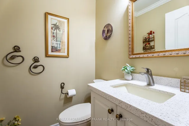 Additional property image - 345 Southcote Rd