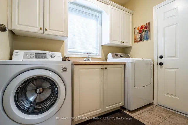 Additional property image - 345 Southcote Rd