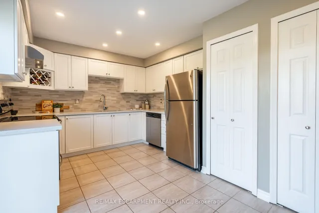 Additional property image - 15 Elford Cres