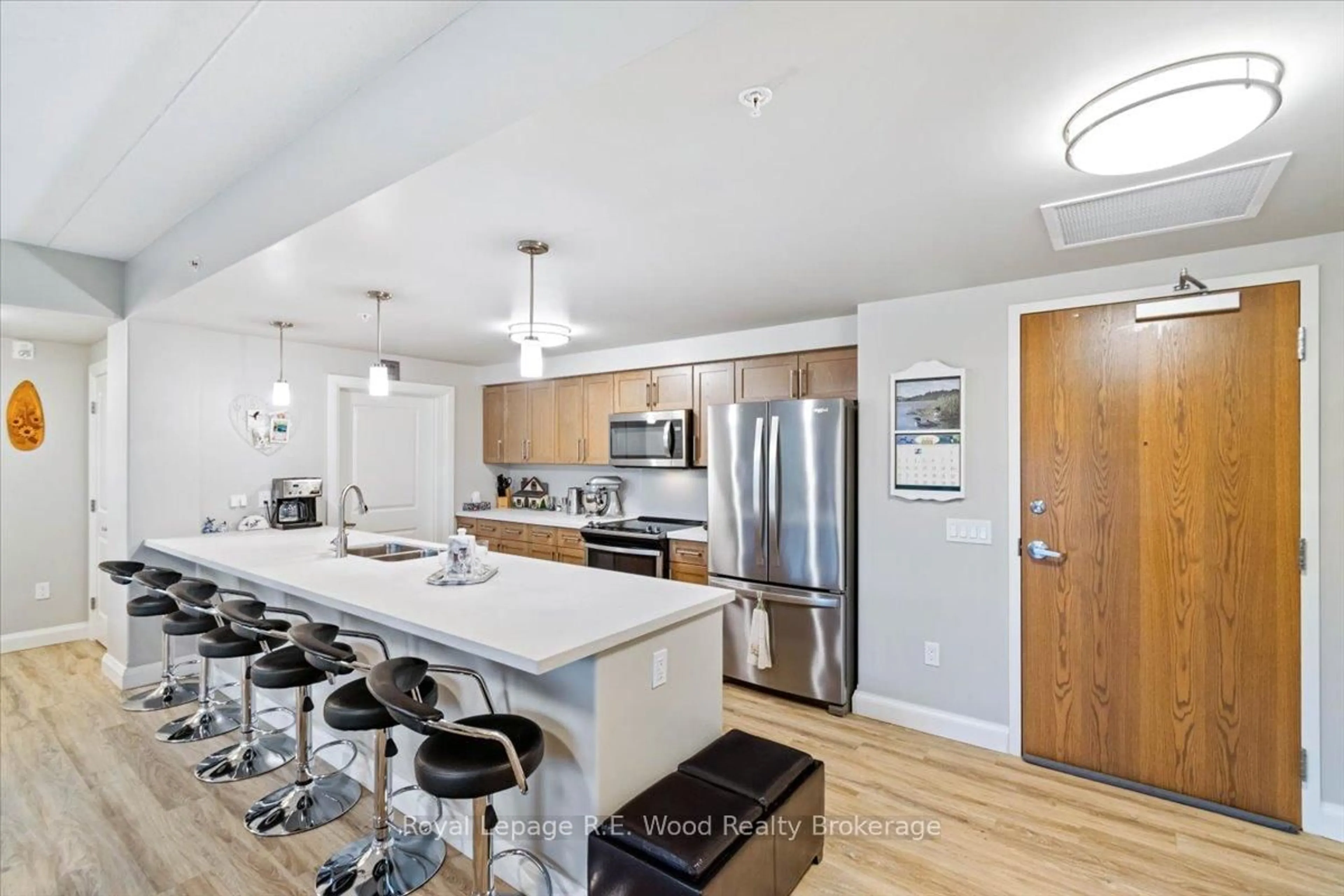 Open concept kitchen, unknown for 8 Centre St #210, Norwich Ontario N0J 1P0