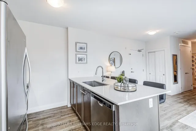 Additional property image - 1 Redfern Ave Unit 424
