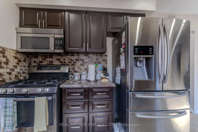 Additional property image - 17 Taymall St