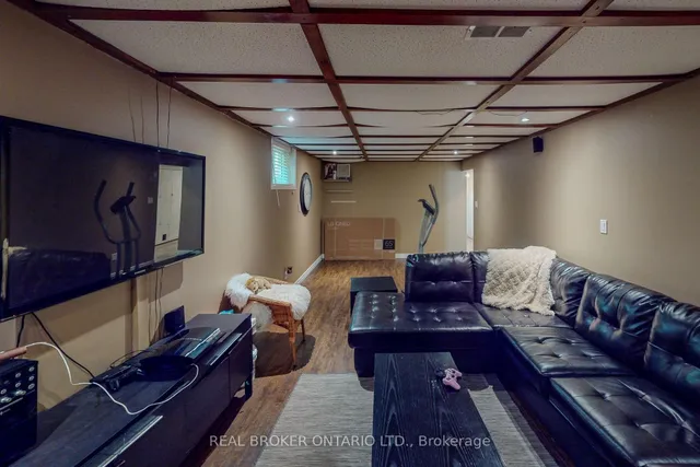 Additional property image - 17 Taymall St