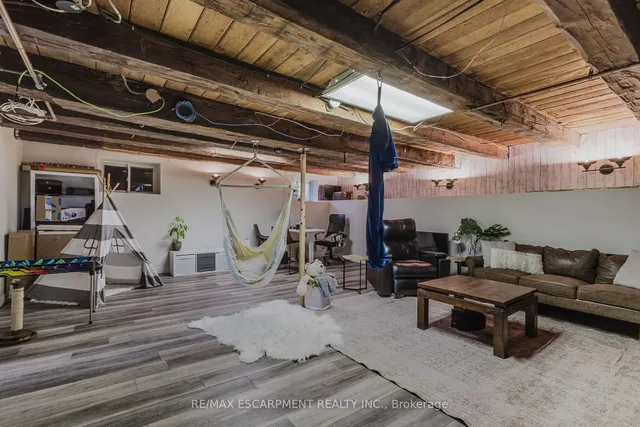 Additional property image - 1578 Brock Rd