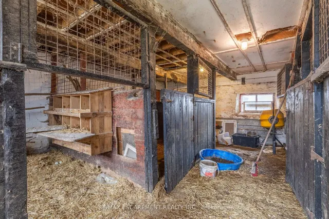 Additional property image - 1578 Brock Rd