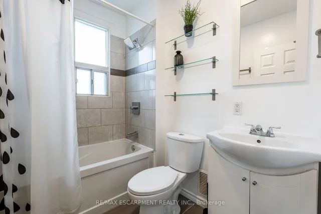 Additional property image - 170 Newlands Ave