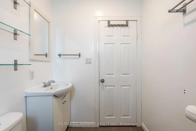 Additional property image - 170 Newlands Ave