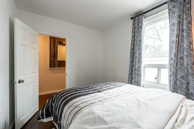 Additional property image - 170 Newlands Ave