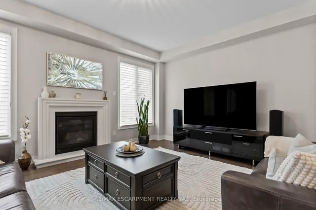 Additional property image - 129 Fingland Cres